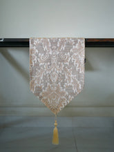 Floral Tea Pink Table Runner