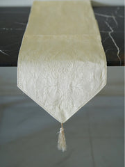 Cream Victoria Luxe Table Runner